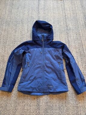 Patagonia Two-Tone Blue Hooded Ski Jacket